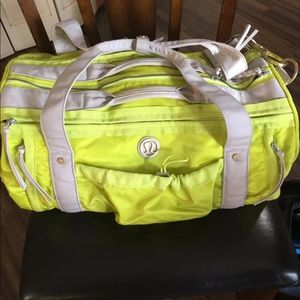 LULULEMON Duffel